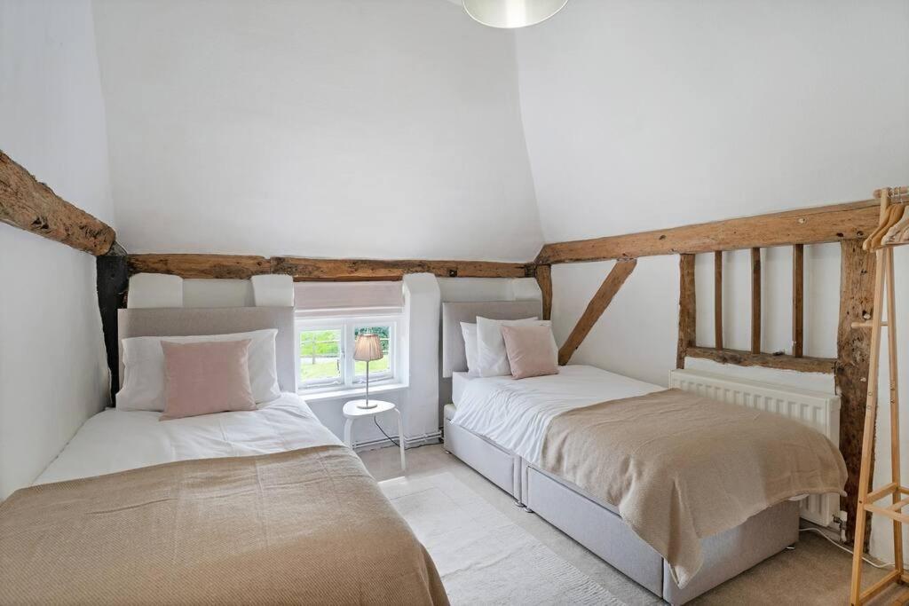 Local Walks Pub Gardens Pet Friendly Landscaped Gardens And Free Private Parking Villa Doddington  Ngoại thất bức ảnh
